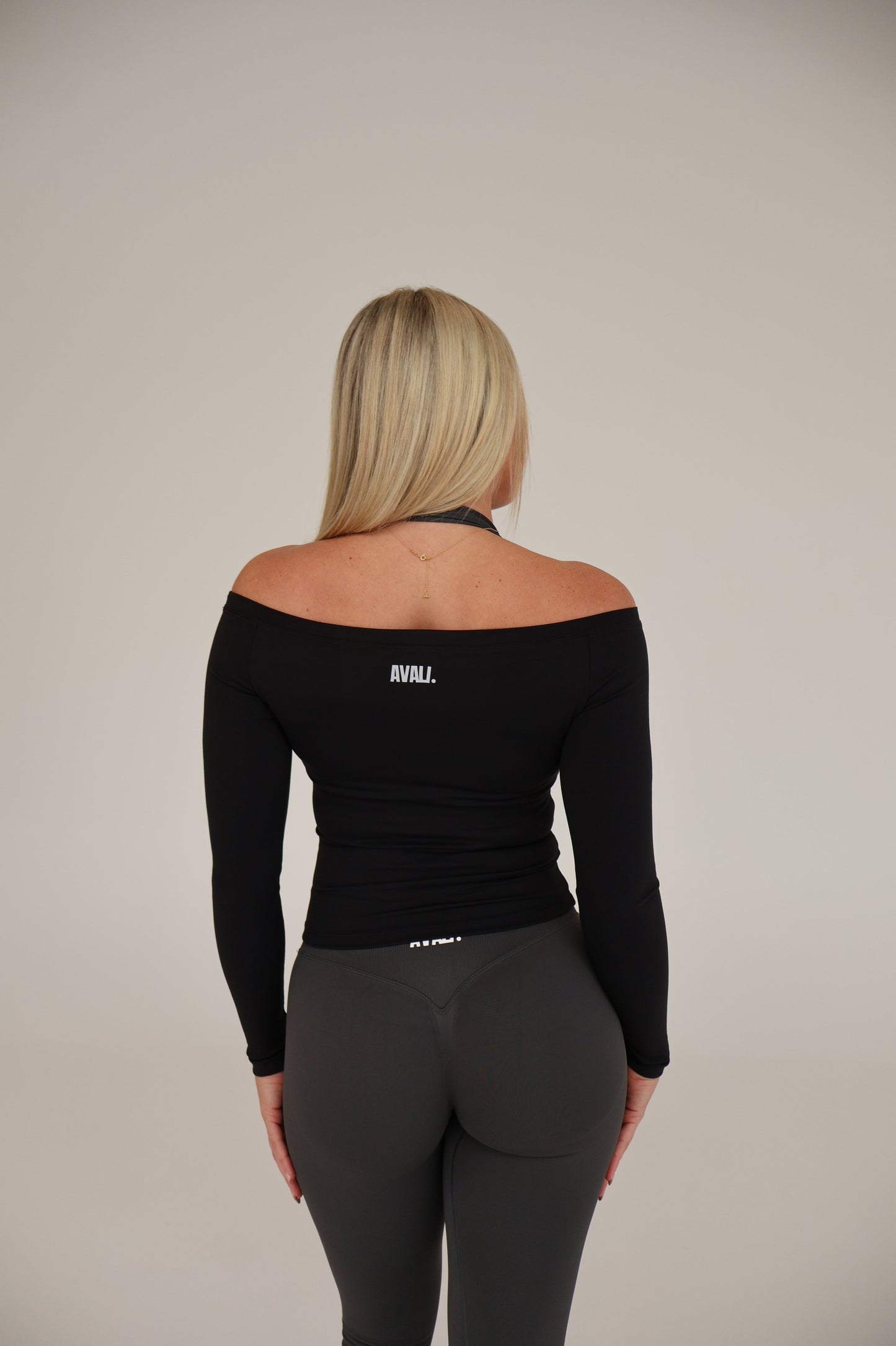 Off the Shoulder Long Sleeve - Black